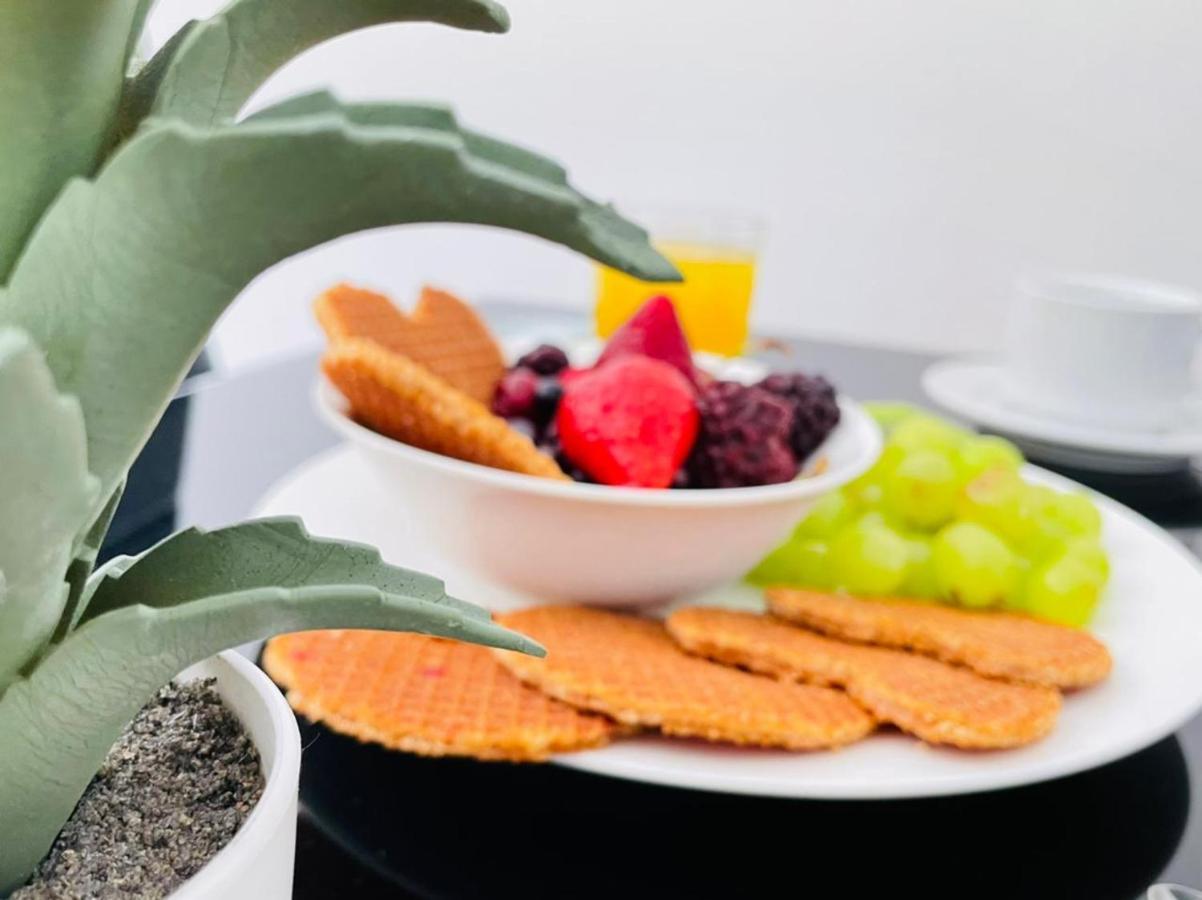 Mersey Faros Complex 페르볼리아 외부 사진